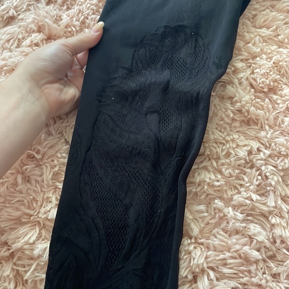 Black Lululemon Leggings - Picture 5 of 7